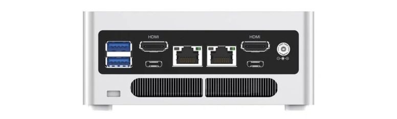 IPTV set-top box with dual HDMI output